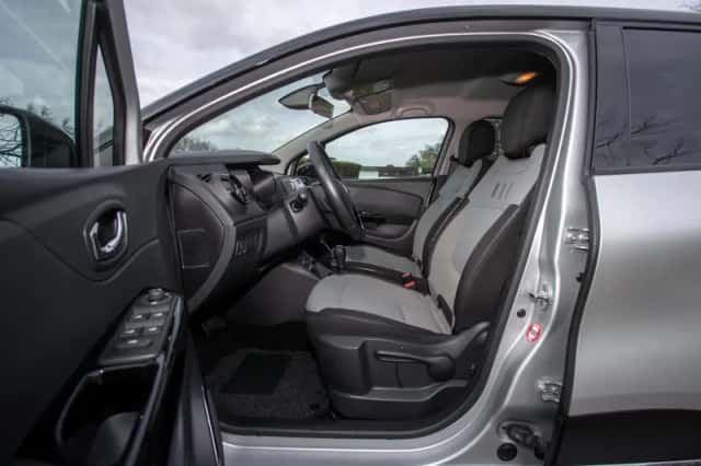 Renault Captur (2014) thumbnail 10