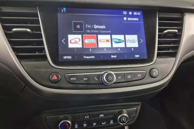 Opel Crossland X (2019) thumbnail 11