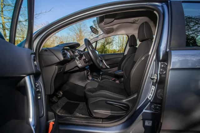 Citroën C3 (2011) thumbnail 11