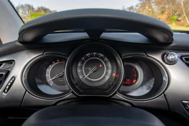 Citroën C3 (2011) thumbnail 16
