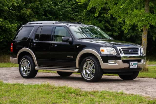 Ford Explorer (2007) thumbnail 2