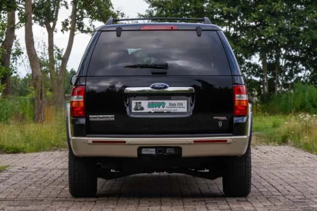 Ford Explorer (2007) thumbnail 16