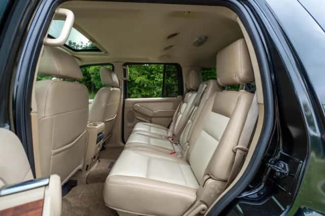 Ford Explorer (2007) thumbnail 21