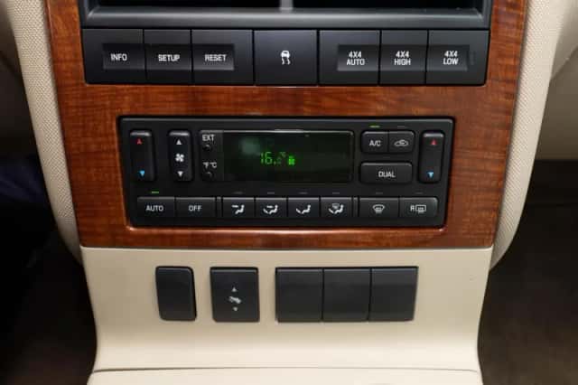 Ford Explorer (2007) thumbnail 26
