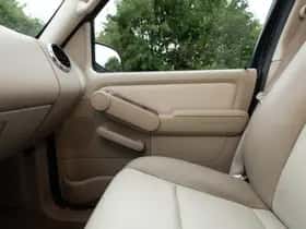 Ford Explorer (2007) thumbnail 30