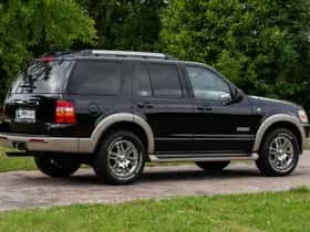 Ford Explorer (2007) thumbnail 4