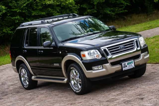 Ford Explorer (2007) thumbnail 8