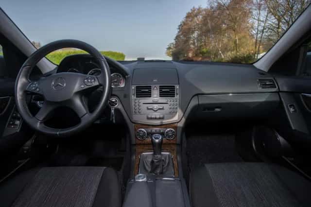 Mercedes-Benz C-Klasse (2009) thumbnail 14