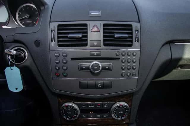 Mercedes-Benz C-Klasse (2009) thumbnail 17