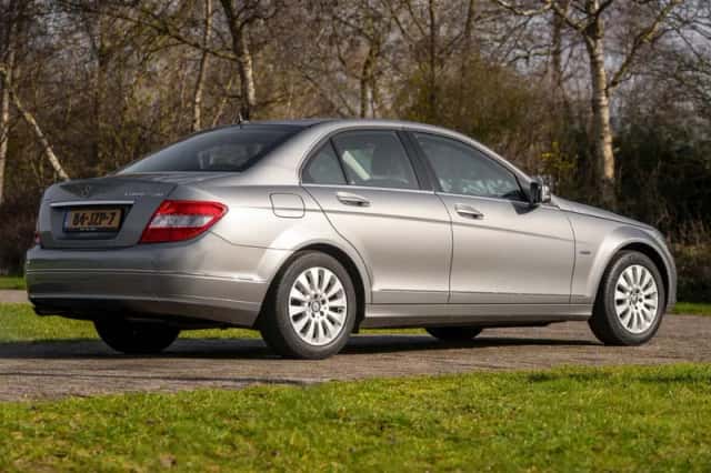 Mercedes-Benz C-Klasse (2009) thumbnail 5