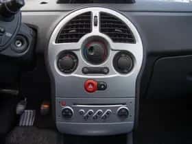 Renault Grand Modus (2011) thumbnail 17