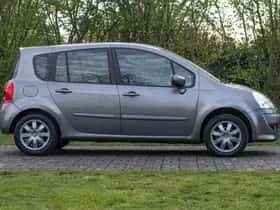 Renault Grand Modus (2011) thumbnail 6