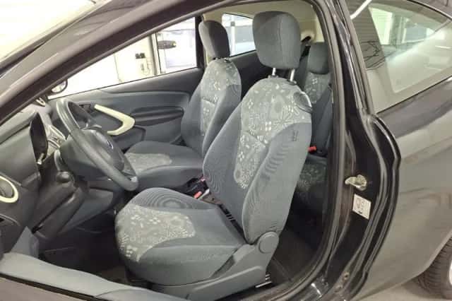 Ford Ka (2012) thumbnail 5