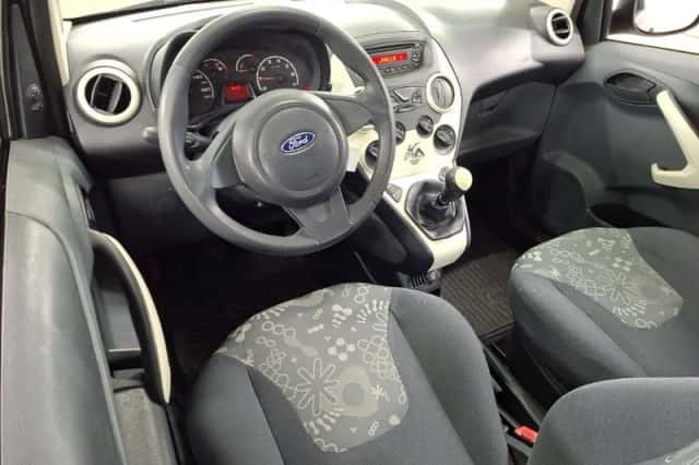 Ford Ka (2012) thumbnail 6