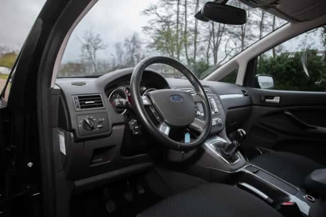 Ford C-Max (2009) thumbnail 11