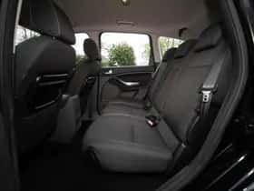 Ford C-Max (2009) thumbnail 12