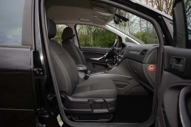 Ford C-Max (2009) thumbnail 13