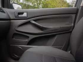 Ford C-Max (2009) thumbnail 18