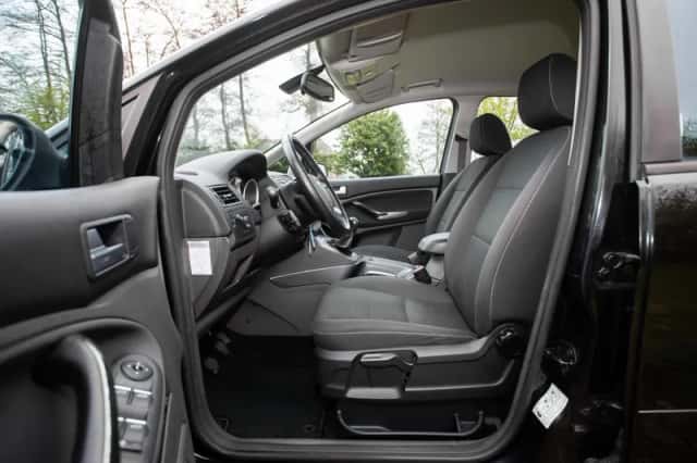 Ford C-Max (2009) thumbnail 10