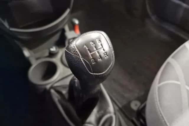 Chevrolet Spark (2010) thumbnail 13