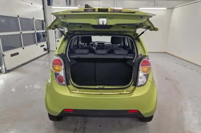 Chevrolet Spark (2010) thumbnail 16