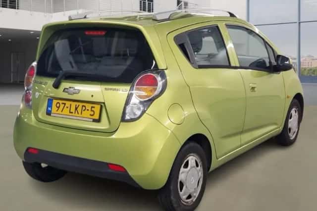 Chevrolet Spark (2010) thumbnail 3
