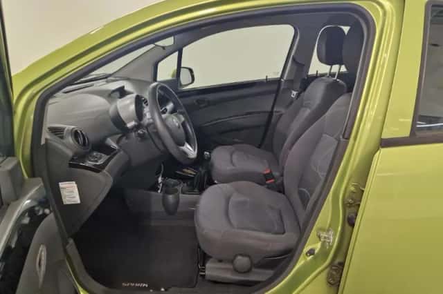 Chevrolet Spark (2010) thumbnail 5