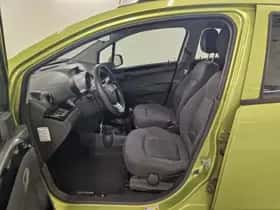 Chevrolet Spark (2010) thumbnail 5