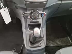 Ford Fiesta (2009) thumbnail 12