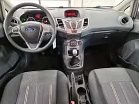 Ford Fiesta (2009) thumbnail 7