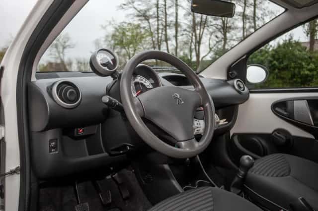 Peugeot 107 (2013) thumbnail 14