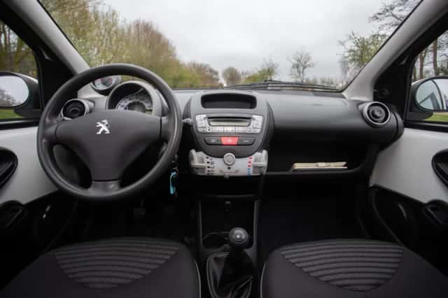 Peugeot 107 (2013) thumbnail 17