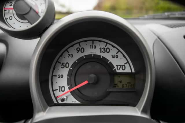 Peugeot 107 (2013) thumbnail 18
