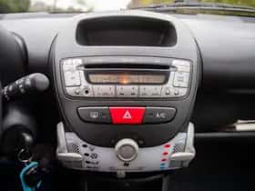 Peugeot 107 (2013) thumbnail 19
