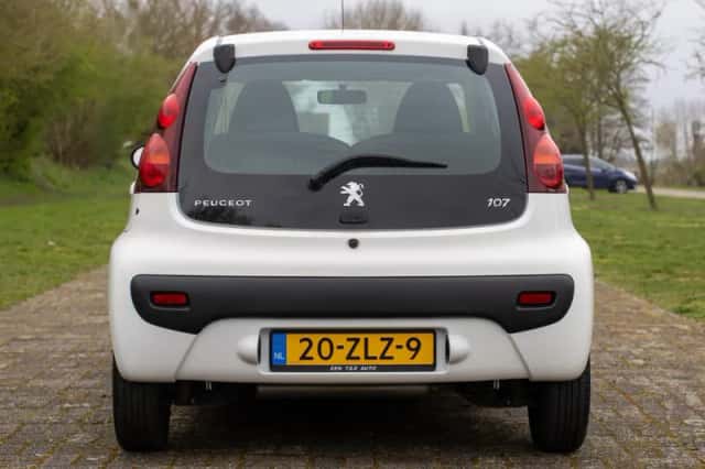 Peugeot 107 (2013) thumbnail 9