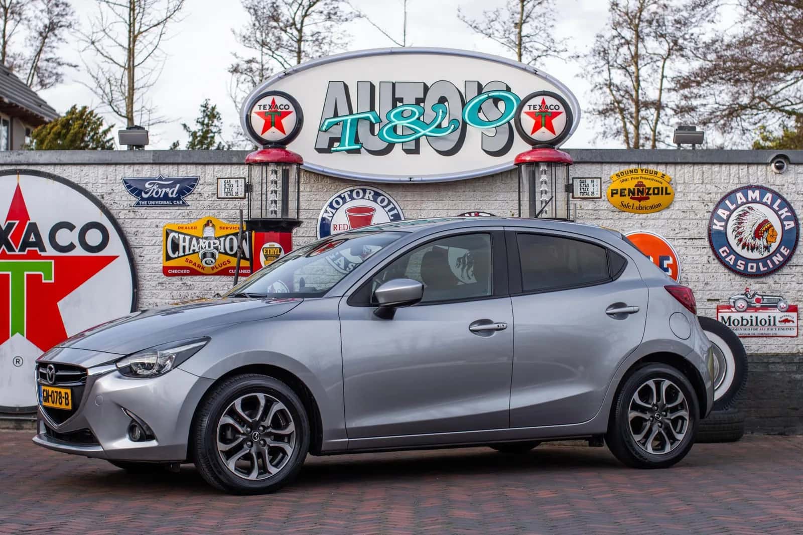 Mazda 2 (2015) — foto 1