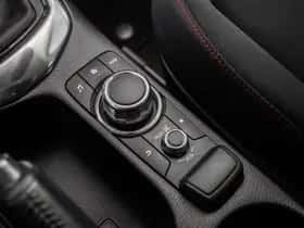 Mazda 2 (2015) thumbnail 16