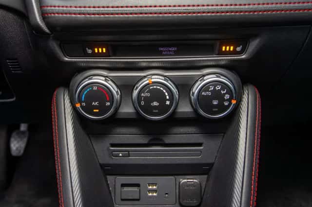 Mazda 2 (2015) thumbnail 17