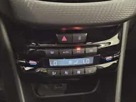Peugeot 208 (2016) thumbnail 12