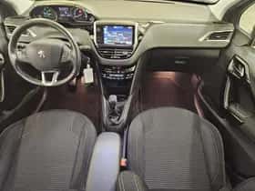 Peugeot 208 (2016) thumbnail 8