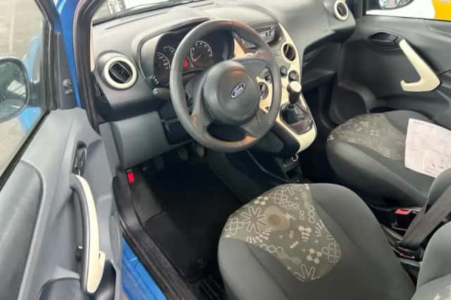 Ford Ka (2011) thumbnail 5