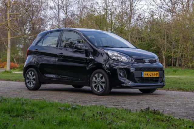 Kia Picanto (2017) thumbnail 2