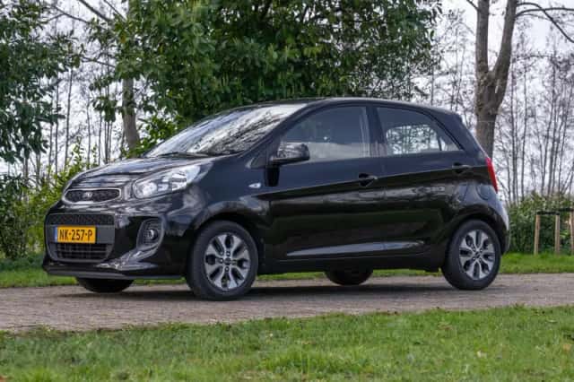 Kia Picanto (2017) thumbnail 3