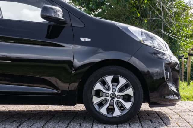 Kia Picanto (2017) thumbnail 7