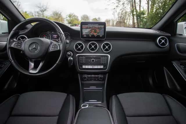 Mercedes-Benz A-Klasse (2016) thumbnail 11