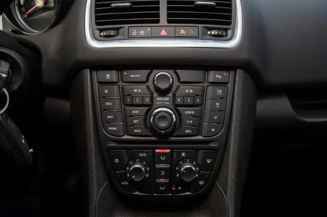 Opel Meriva (2016) thumbnail 21