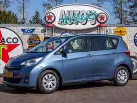 Toyota Verso-S (2013)
