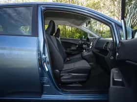 Toyota Verso-S (2013) thumbnail 14