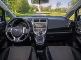Toyota Verso-S (2013) thumbnail 15