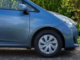 Toyota Verso-S (2013) thumbnail 9